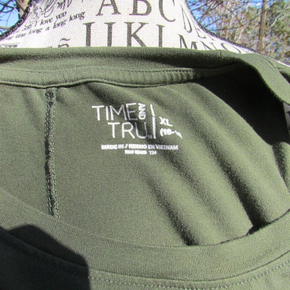 Time and Tru Forest Green Midi Dress - Picture 2 of 4